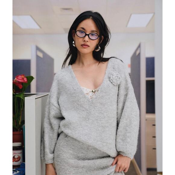 NWT For Love & Lemons EISLEY OVERSIZED SWEATER $210 size S - Picture 1 of 12